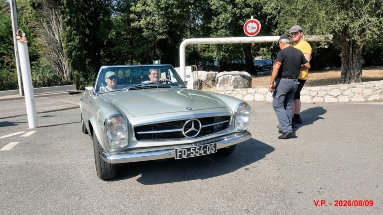 Mercedes 280sl photo 1