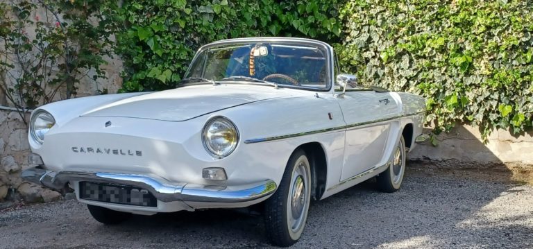 RENAULT CARAVELLE photo 1