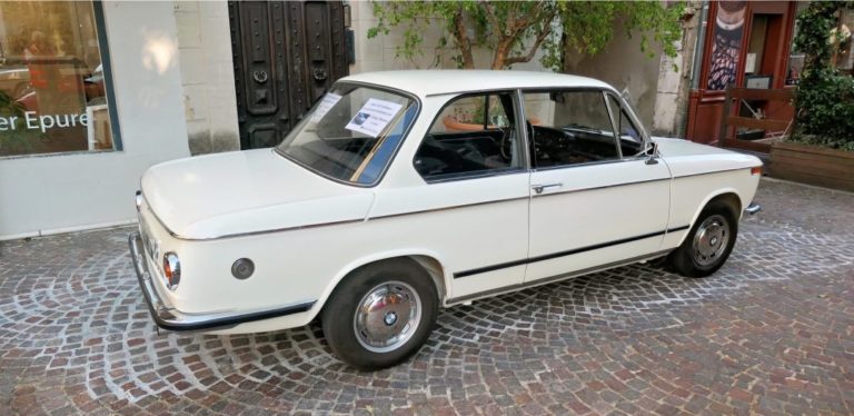 Bmw 2002 photo 1
