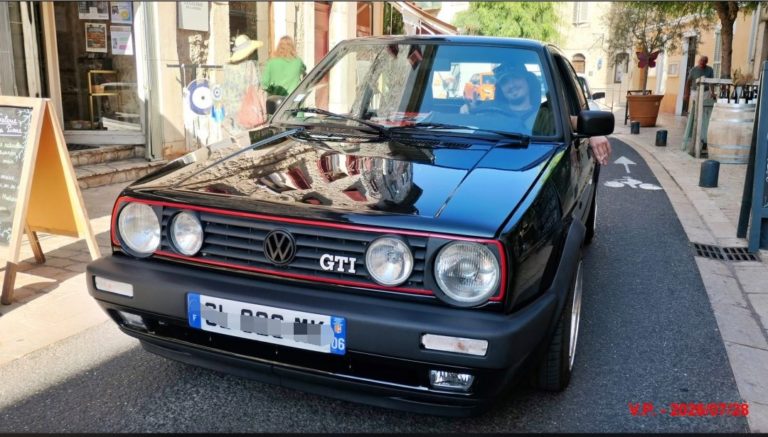 Volkswagen Golf II photo 1