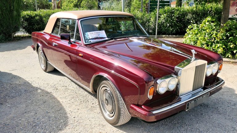 Rolls Royce Corniche photo 6
